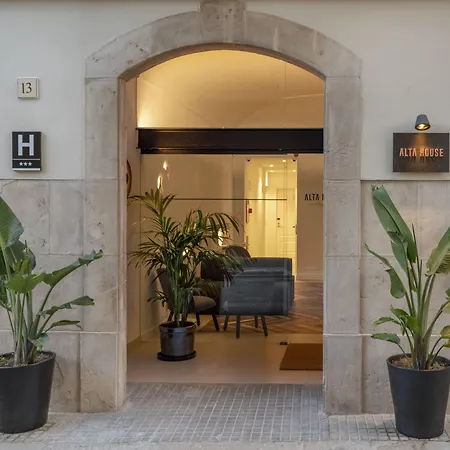 Alta House فندق 3*