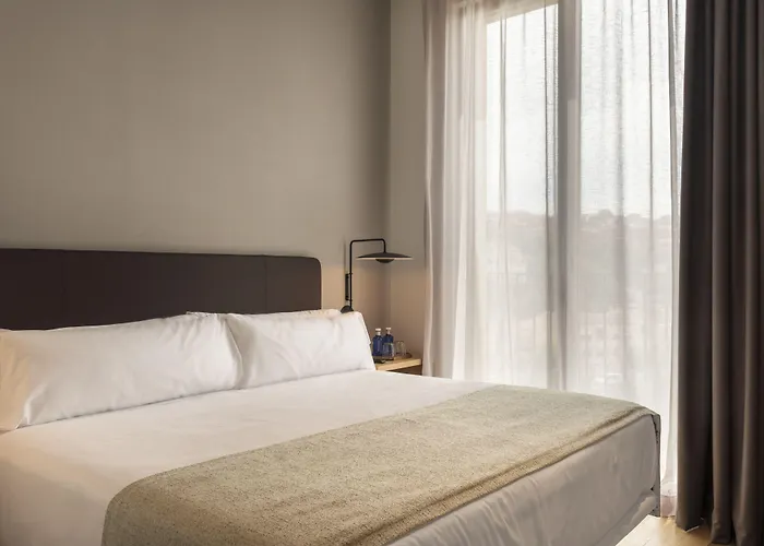 Ξενοδοχείο Alta House 3*