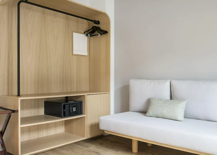 Alta House 3* Begur