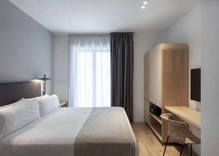 Alta House 3* Begur