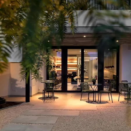 Alta House Hotel 3*