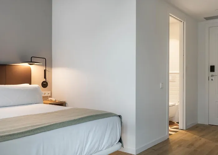 Ξενοδοχείο Alta House 3*