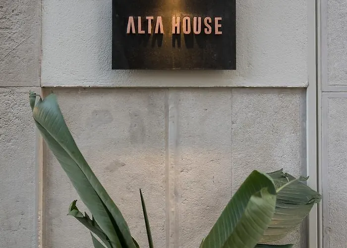 Alta House 3*