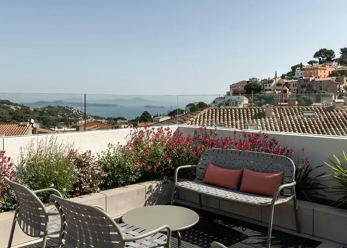 Ξενοδοχείο Alta House 3*
